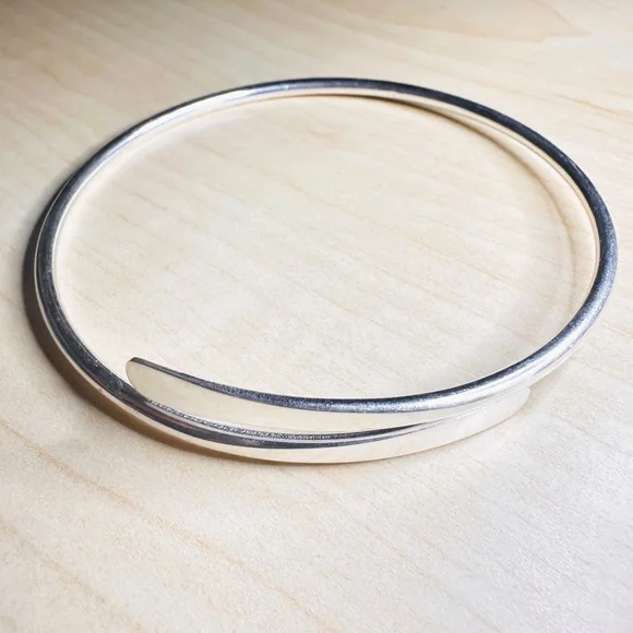 Sterling 925 Bypass Bangle - Flexible Sizing 6.5-9” - Picture 3 of 3